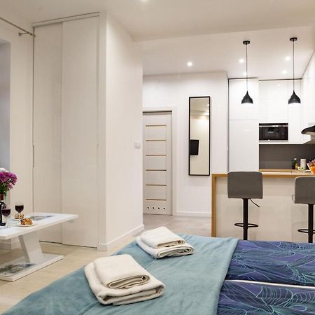 Shy But Shining! Lovely, Stylish & Fully Equipped. Apartment Красков Екстериор снимка
