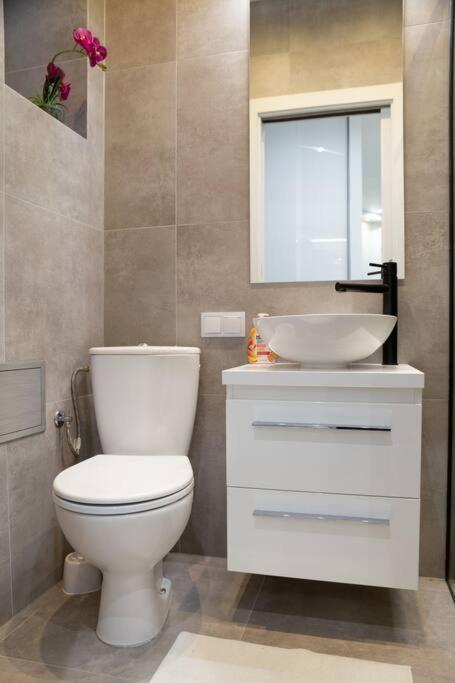 Shy But Shining! Lovely, Stylish & Fully Equipped. Apartment Красков Екстериор снимка
